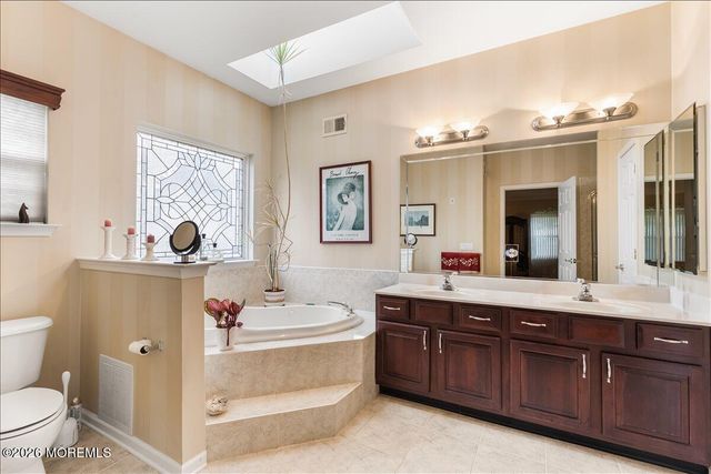 9 Derry Meeting Drive, Manalapan, NJ 07726