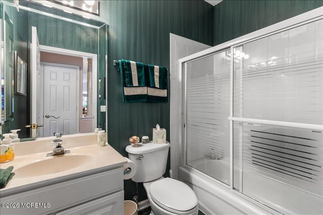 9 Derry Meeting Drive, Manalapan, NJ 07726