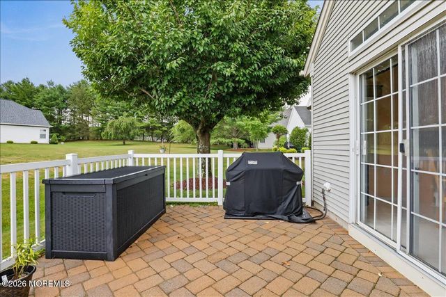 9 Derry Meeting Drive, Manalapan, NJ 07726