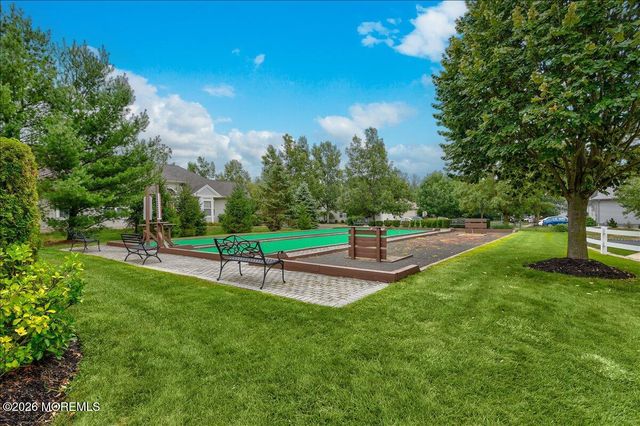 9 Derry Meeting Drive, Manalapan, NJ 07726