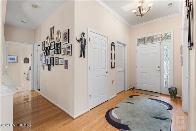 9 Derry Meeting Drive, Manalapan, NJ 07726