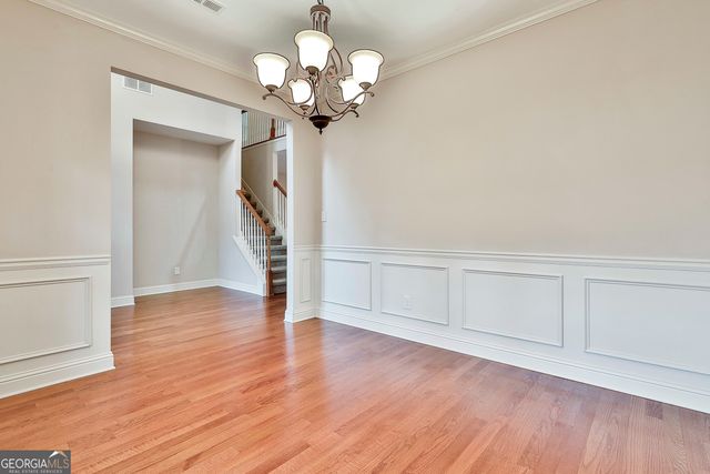 120 Meadow View Glen, Newnan, GA 30265