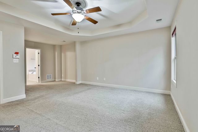 120 Meadow View Glen, Newnan, GA 30265