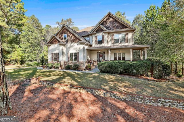 120 Meadow View Glen, Newnan, GA 30265