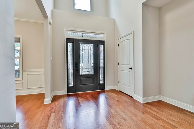 120 Meadow View Glen, Newnan, GA 30265