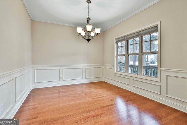 120 Meadow View Glen, Newnan, GA 30265