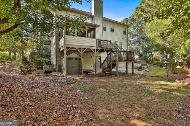 120 Meadow View Glen, Newnan, GA 30265