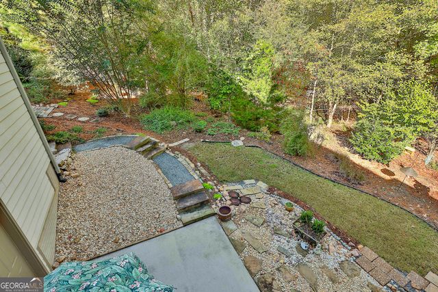 120 Meadow View Glen, Newnan, GA 30265