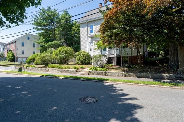 28 Forest St, Arlington, MA 02476