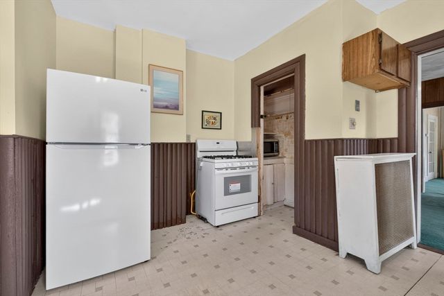 28 Forest St, Arlington, MA 02476