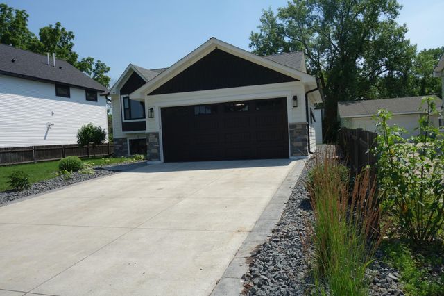 1026 Carrie Street, West Saint Paul, MN 55118