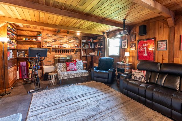 6419 Harrisburg Georgesville Road, Grove City, OH 43123
