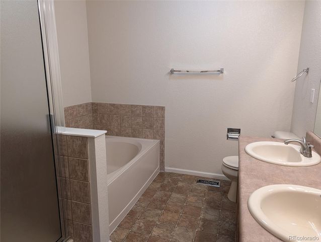 616 S Norfolk Way, Aurora, CO 80017
