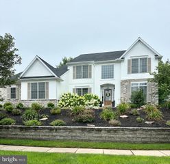 1116 DUESENBERG DR, Hummelstown, PA 17036