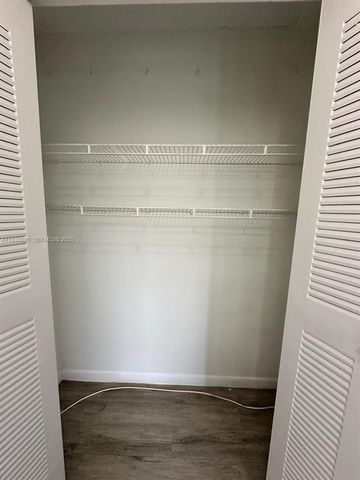 1021 SW 104th Ct 2, Miami, FL 33174