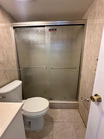 1021 SW 104th Ct 2, Miami, FL 33174