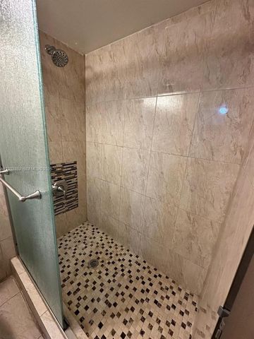 1021 SW 104th Ct 2, Miami, FL 33174