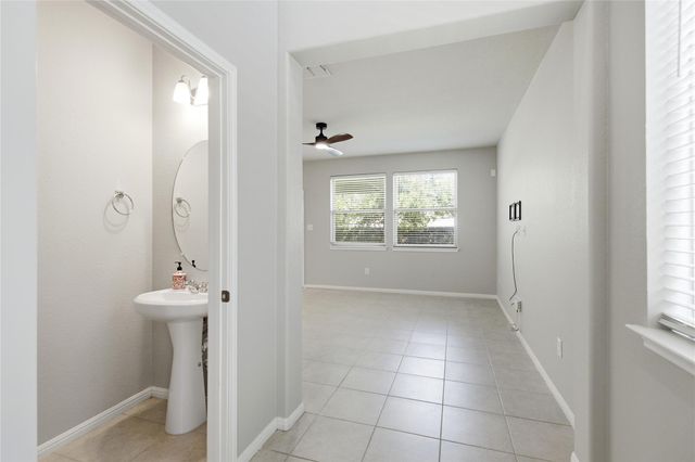 1214 Falconer WAY, Austin, TX 78748