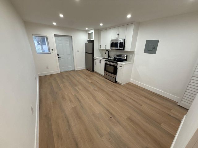 1282 NW 35TH Street 06, Miami, FL 33142