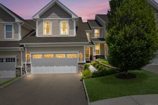 45 Winding Ridge Way 45, Danbury, CT 06810