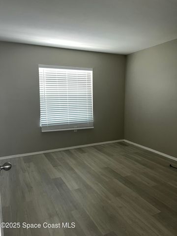 4127 Pinewood Drive NE, 6, Palm Bay, FL 32905