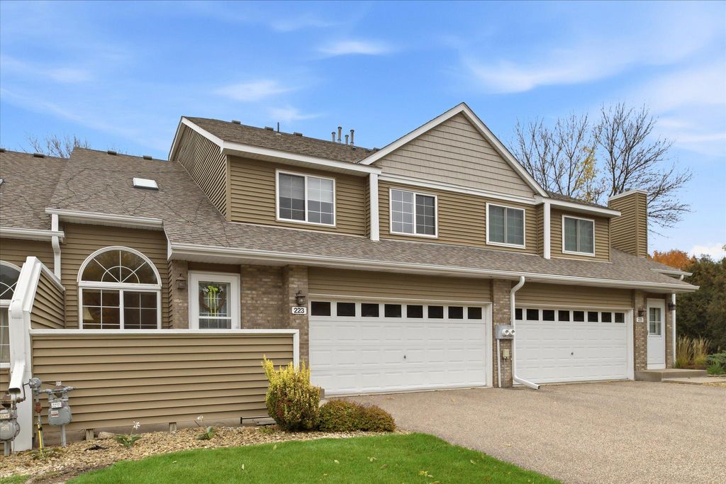 223 Primrose Court, Vadnais Heights, MN 55127 — photo 2