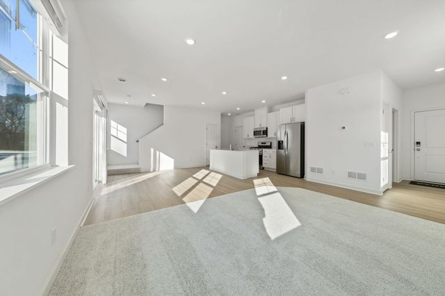 11052 203rd Street W, Lakeville, MN 55044