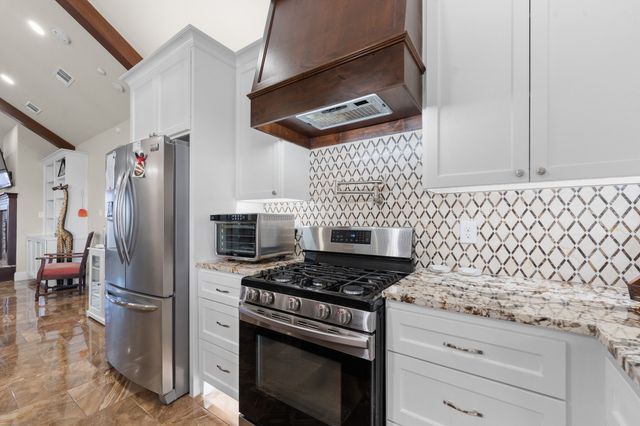 6012 Berry Ridge Lane, Joshua, TX 76058