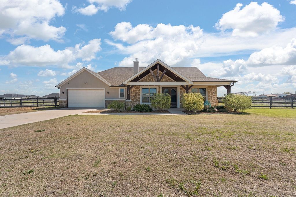 6012 Berry Ridge Lane, Joshua, TX 76058