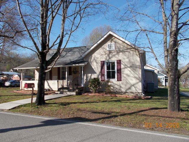 335 Hotwater Road, Soddy Daisy, TN 37379