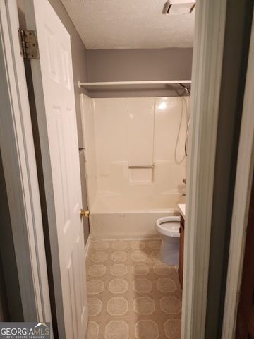 15 Home Place Drive NW, Cartersville, GA 30121