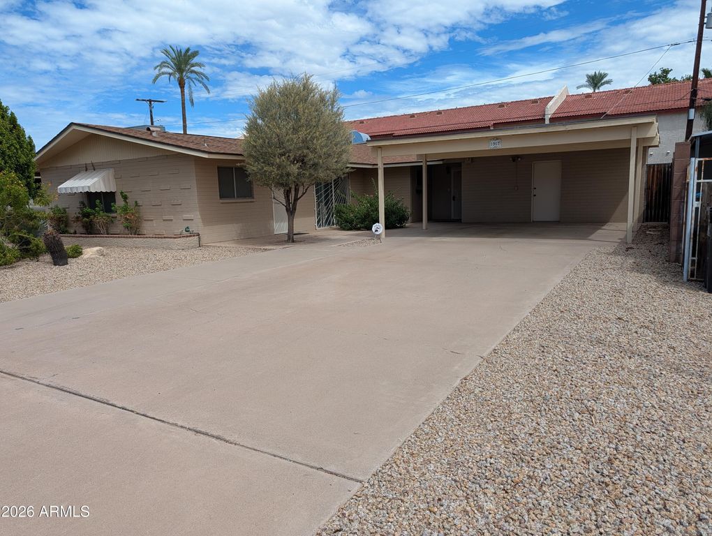 1907 N 42ND Street, Phoenix, AZ 85008 — exterior