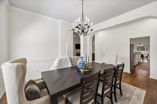 705 Fairway Oaks, Conroe, TX 77302