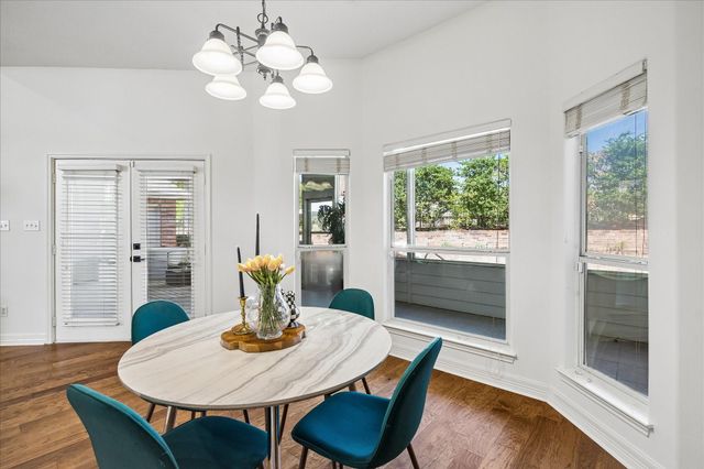 705 Fairway Oaks, Conroe, TX 77302