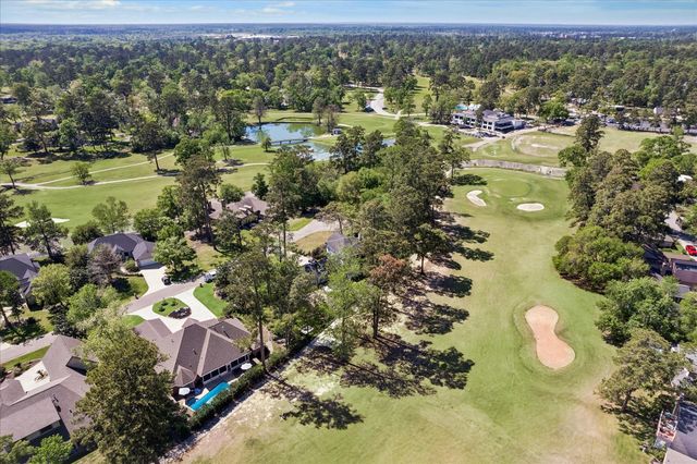 705 Fairway Oaks, Conroe, TX 77302