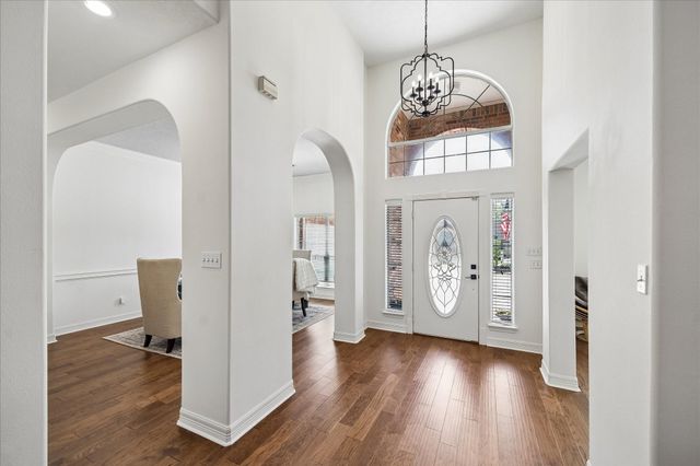 705 Fairway Oaks, Conroe, TX 77302