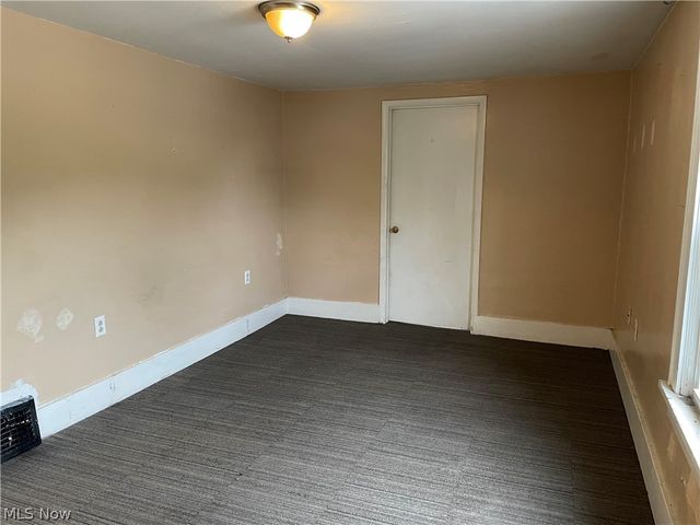 1365 East Avenue, Akron, OH 44307