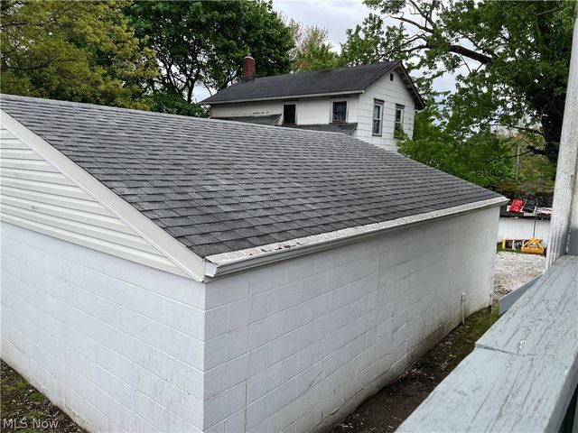 1365 East Avenue, Akron, OH 44307