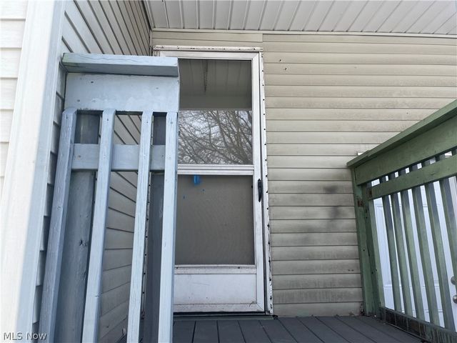 1365 East Avenue, Akron, OH 44307
