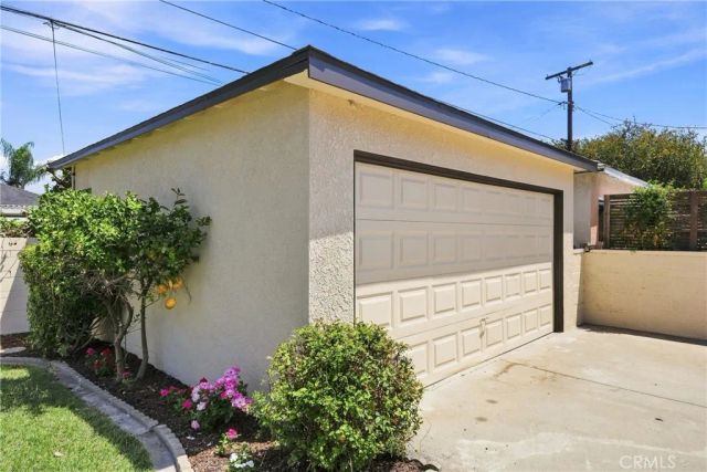 6113 Henrilee Street, Lakewood, CA 90713