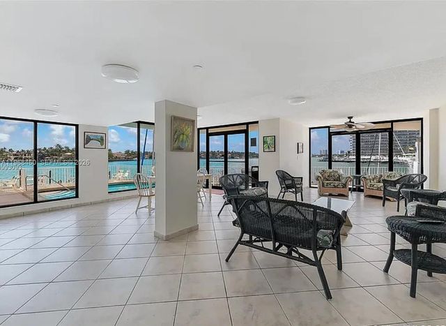 6830 Indian Creek Dr 2A, Miami Beach, FL 33141