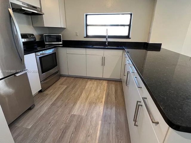 6830 Indian Creek Dr 2A, Miami Beach, FL 33141