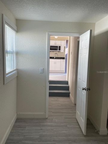 625 16TH AVENUE S B, St Petersburg, FL 33701