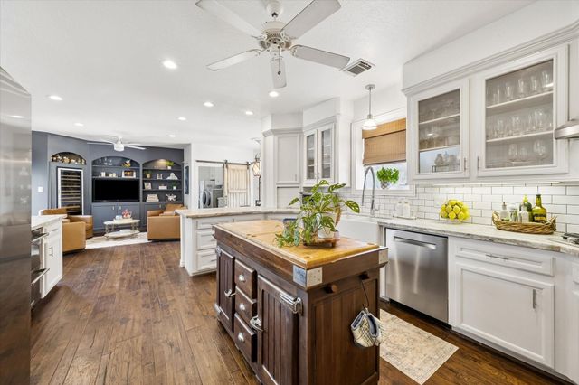 6819 Still Meadow Street, Spring, TX 77389