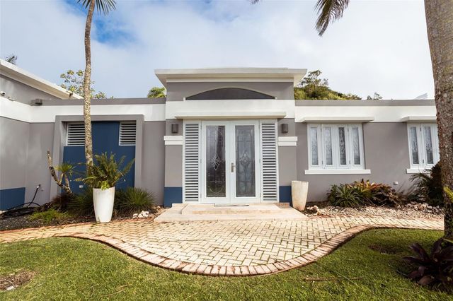 PR 152 KM 7.5 CERRÓ FARALLÓN, Barranquitas, PR 00794