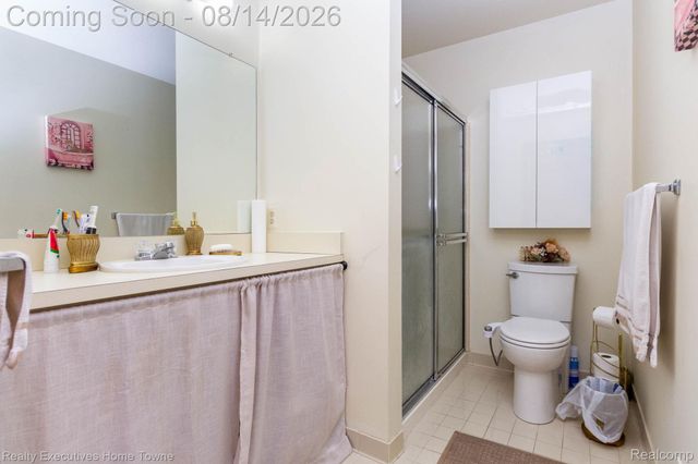 29573 Red Oak Drive 62, Warren, MI 48092