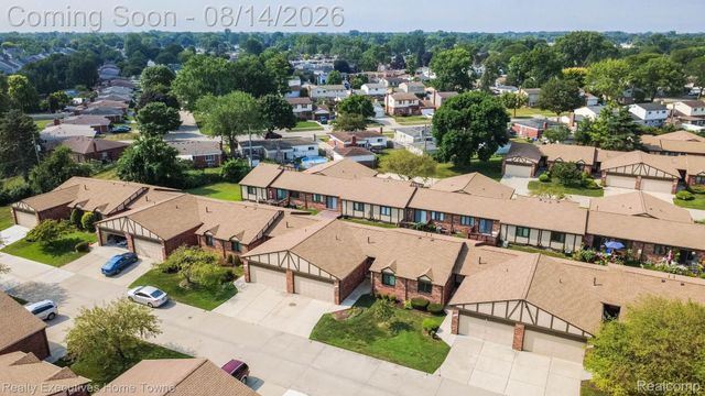 29573 Red Oak Drive 62, Warren, MI 48092