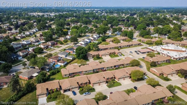 29573 Red Oak Drive 62, Warren, MI 48092