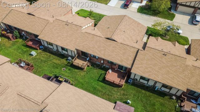 29573 Red Oak Drive 62, Warren, MI 48092