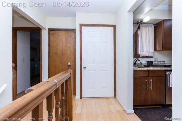 29573 Red Oak Drive 62, Warren, MI 48092